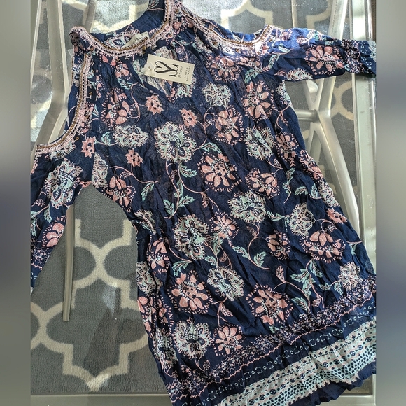 NWT, Floral Bare/Cold Shoulder Dress - Picture 1 of 13